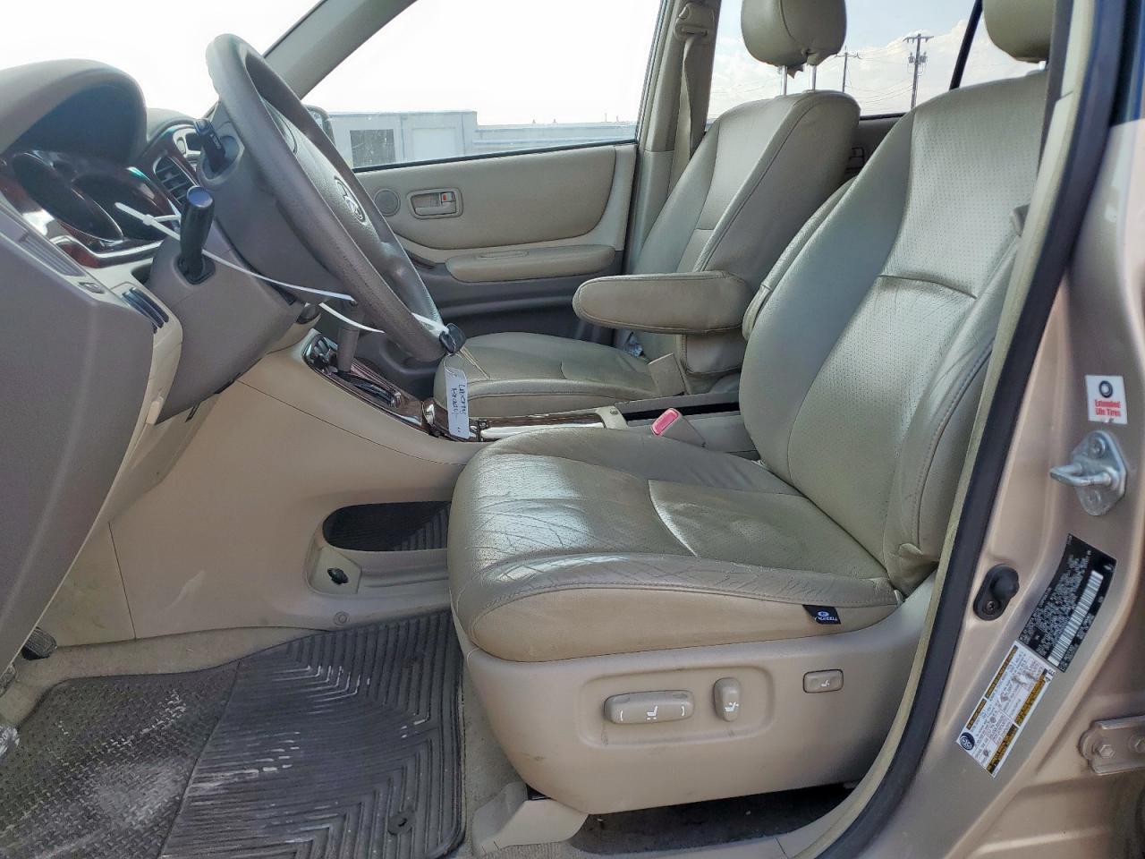 2005 TOYOTA HIGHLANDER