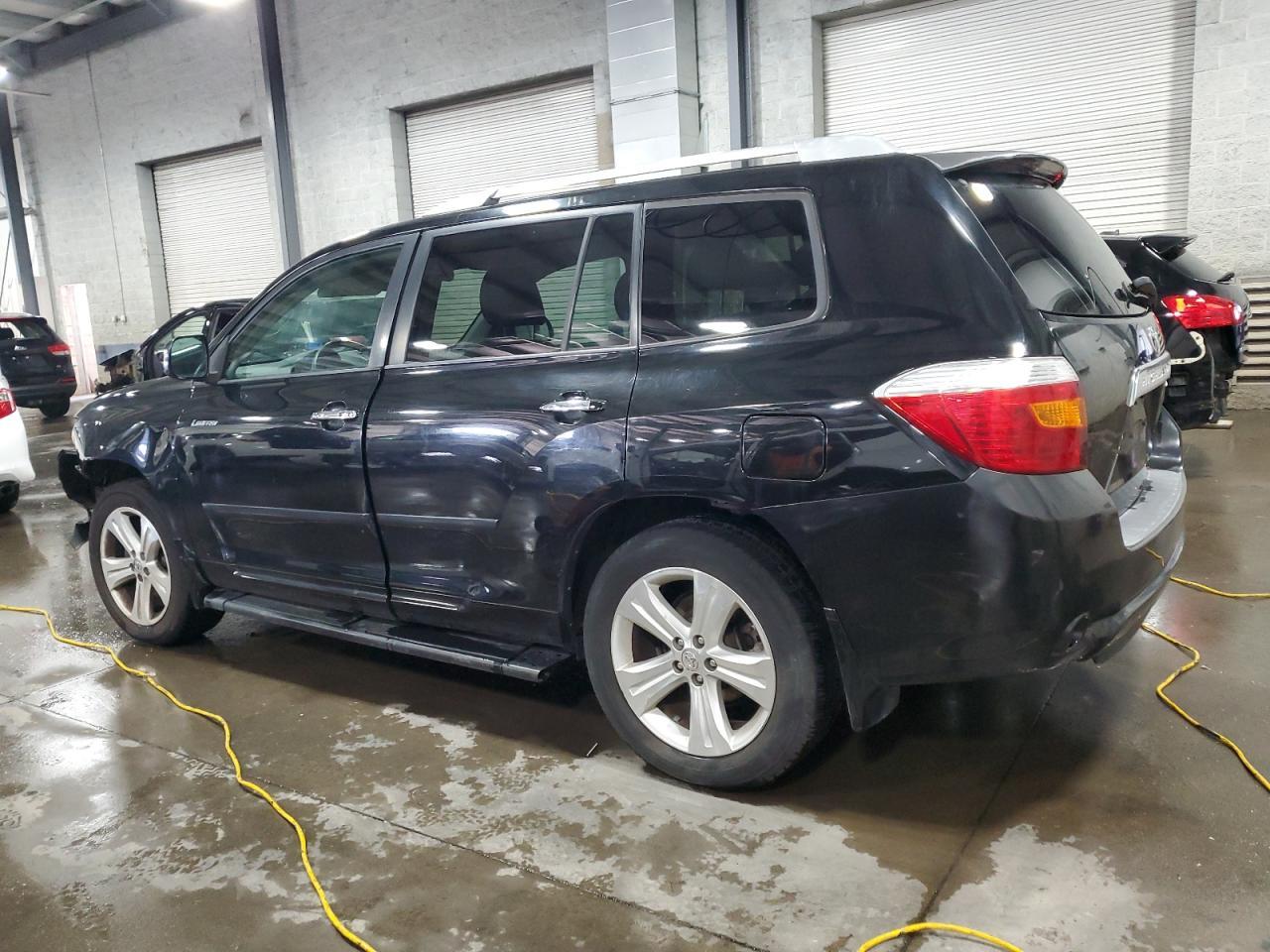 2010 TOYOTA HIGHLANDER