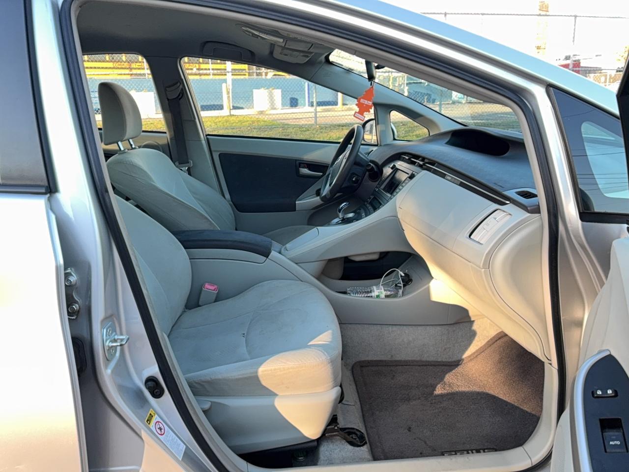 2010 TOYOTA PRIUS