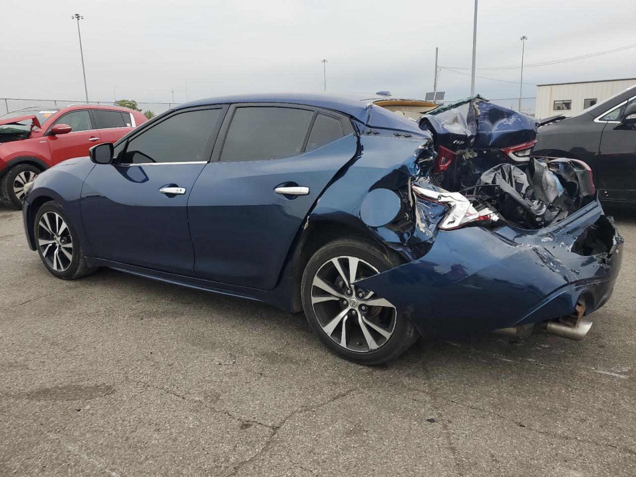 2016 NISSAN Maxima