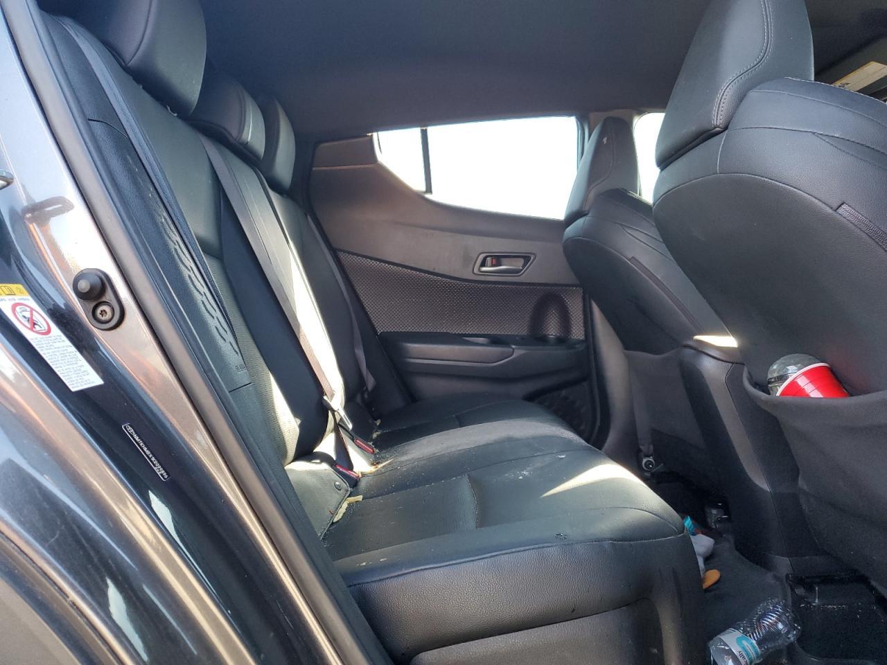 2019 TOYOTA C-HR