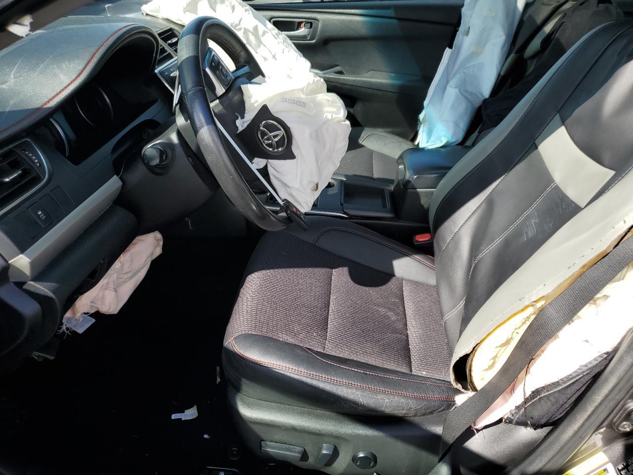 2017 TOYOTA CAMRY