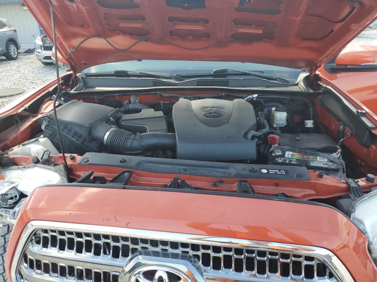 2016 TOYOTA TACOMA