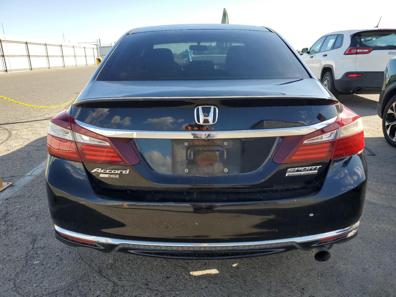 2017 HONDA ACCORD