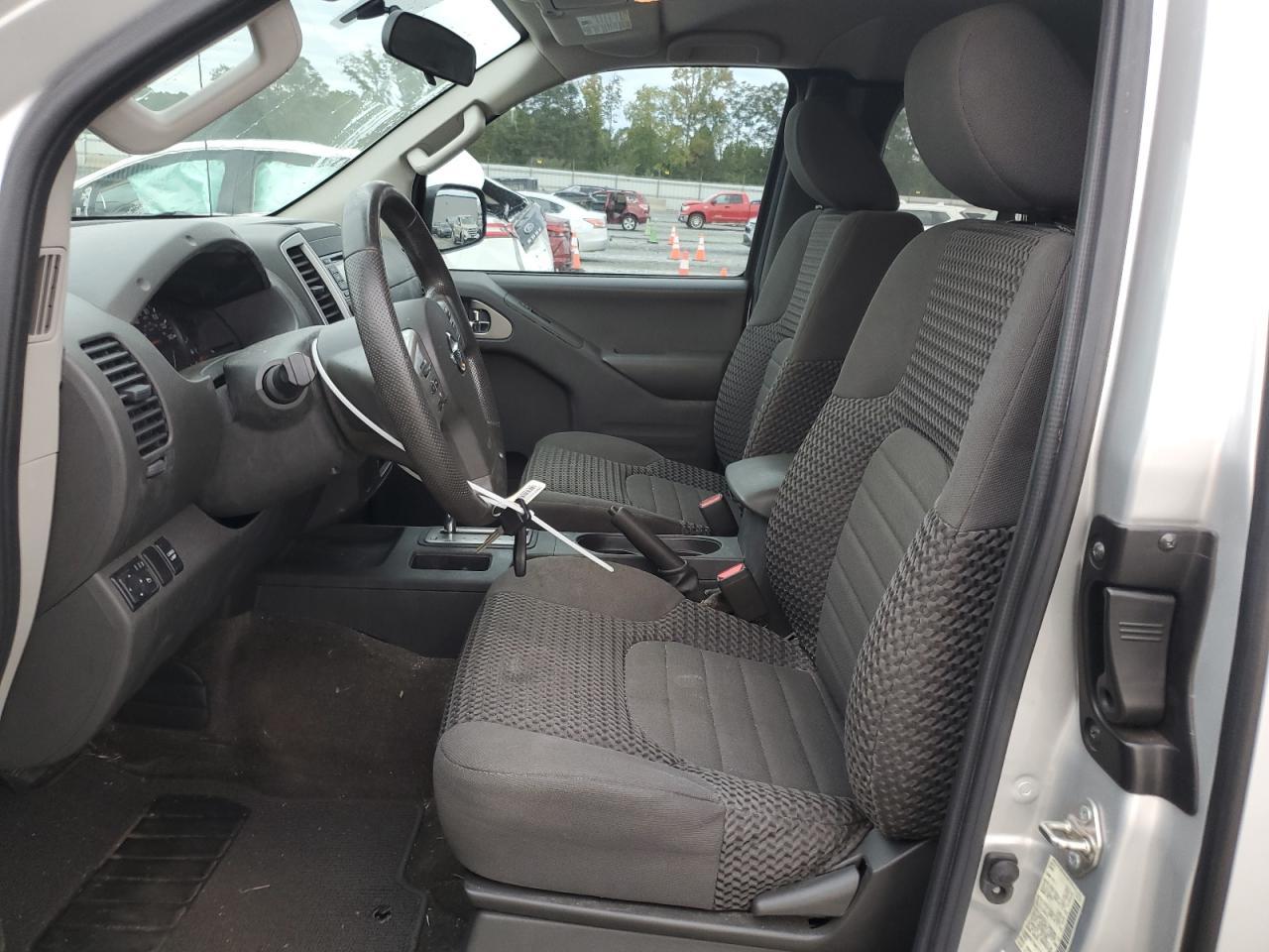 2017 NISSAN Frontier