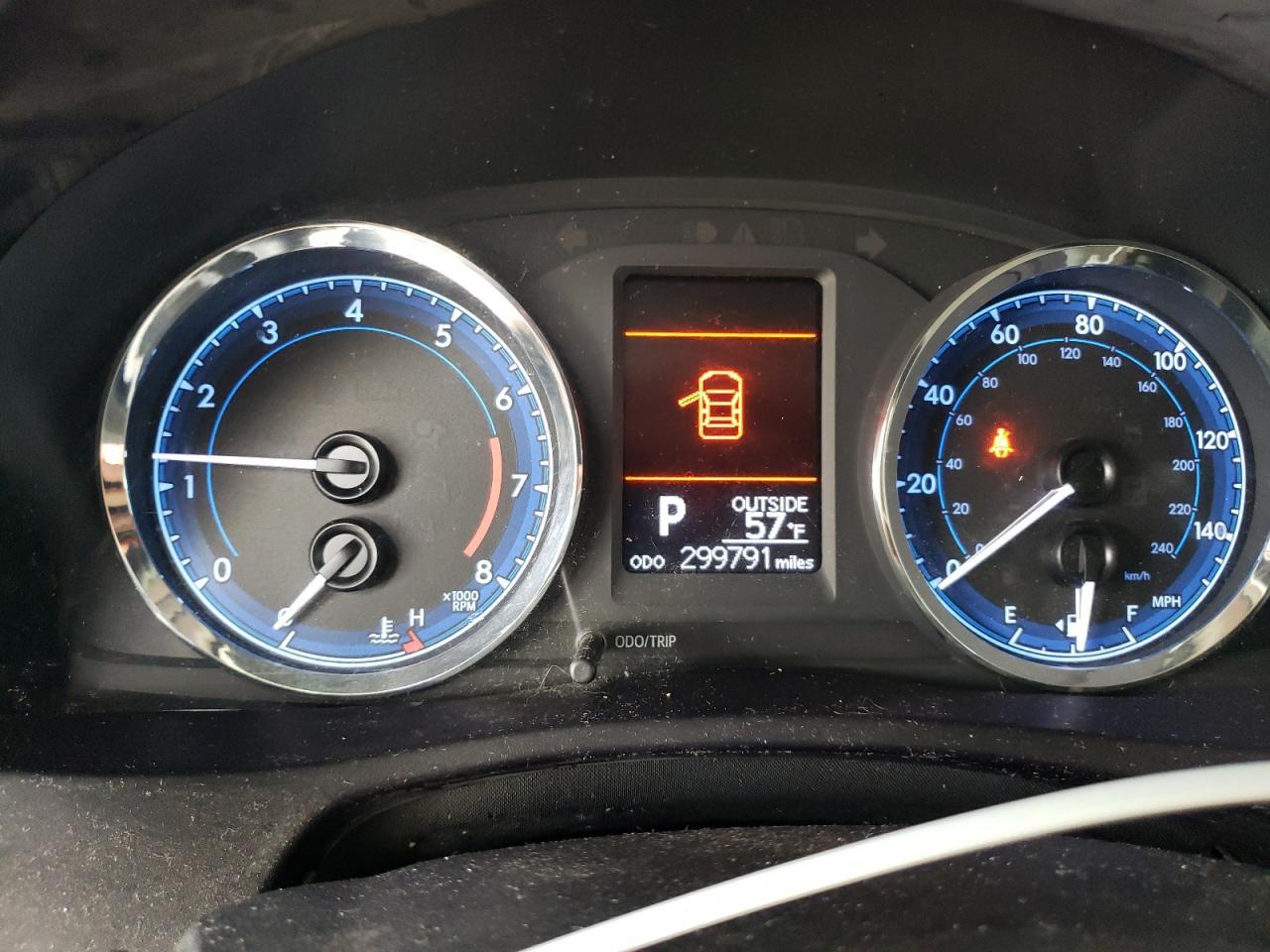 2017 TOYOTA COROLLA