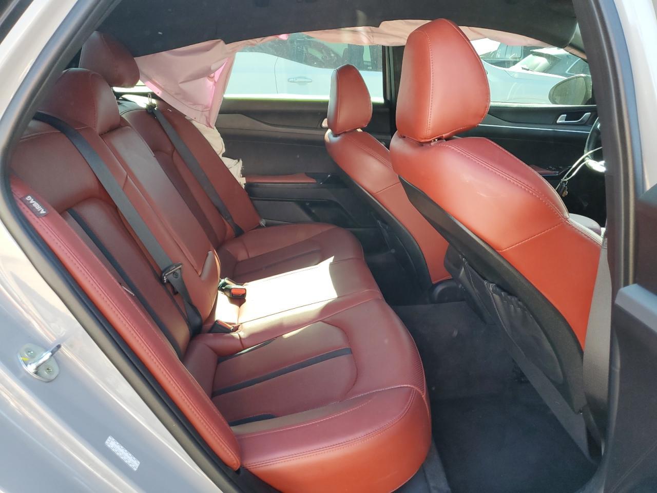 2023 KIA K5