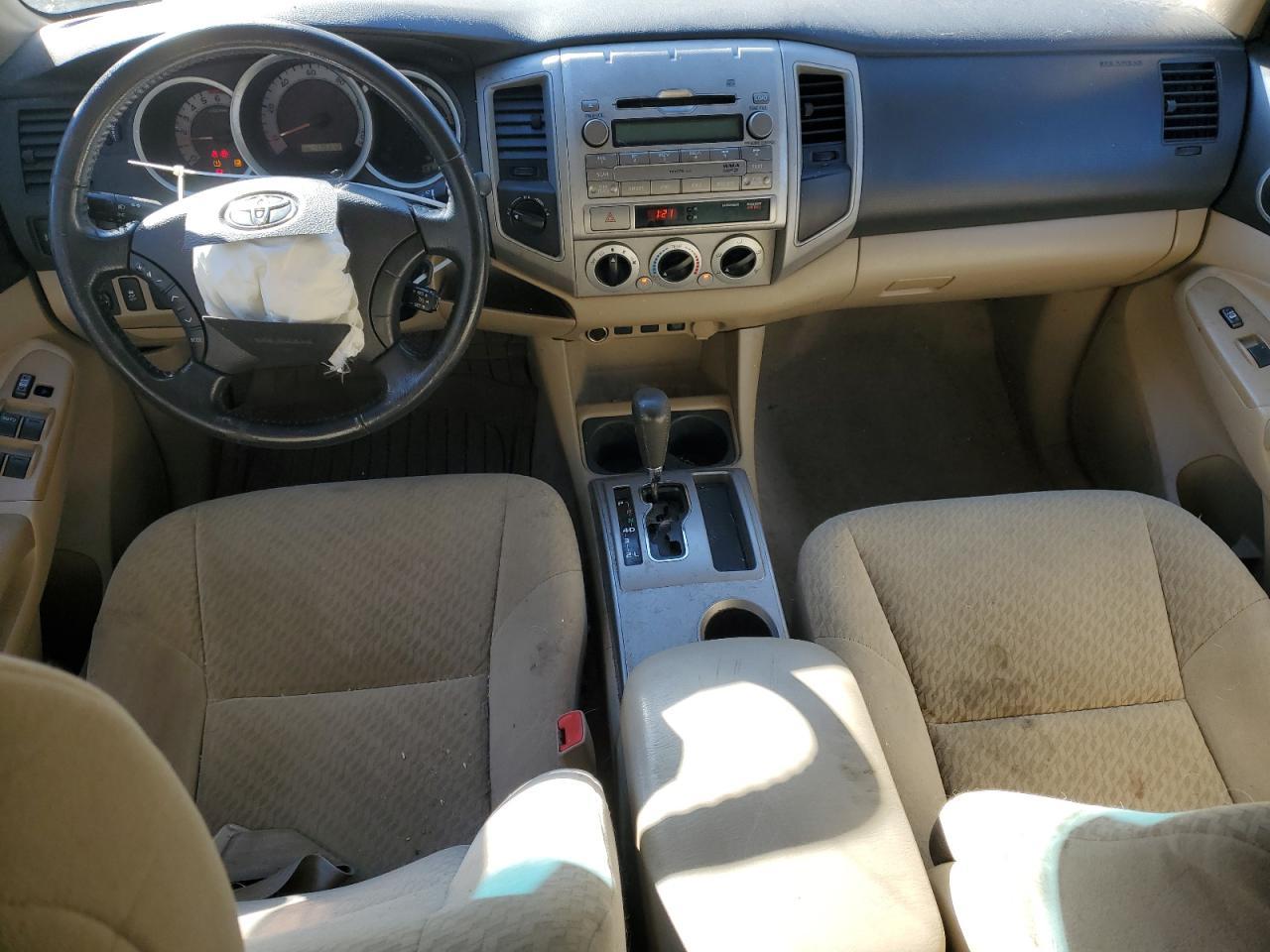 2011 TOYOTA TACOMA
