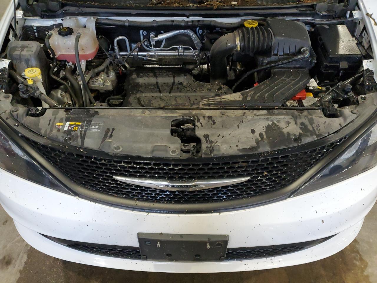 2023 CHRYSLER Voyager