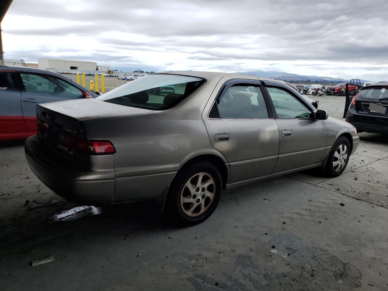 1998 TOYOTA CAMRY