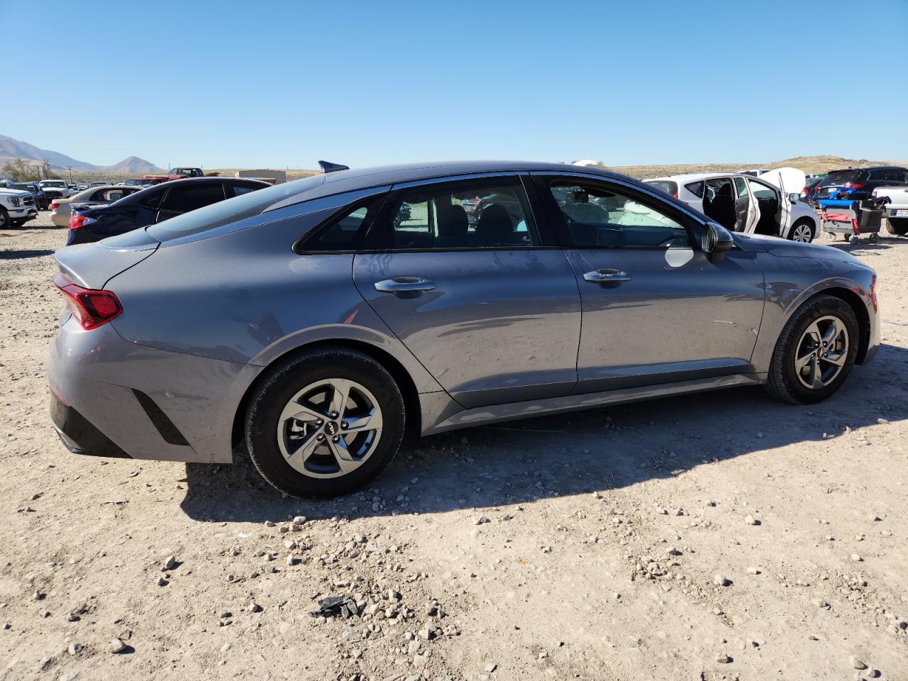 2023 KIA K5