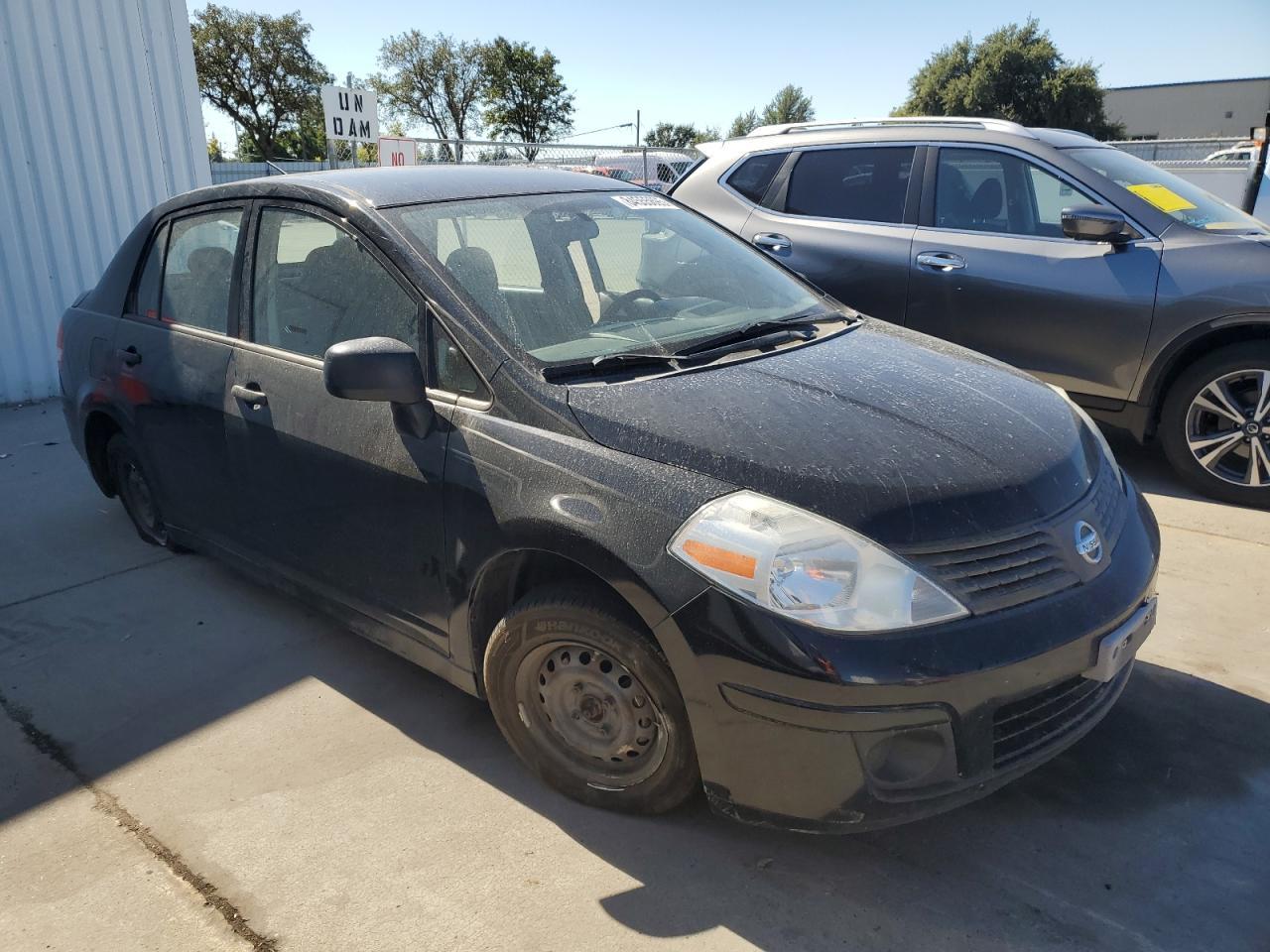 2011 NISSAN VERSA