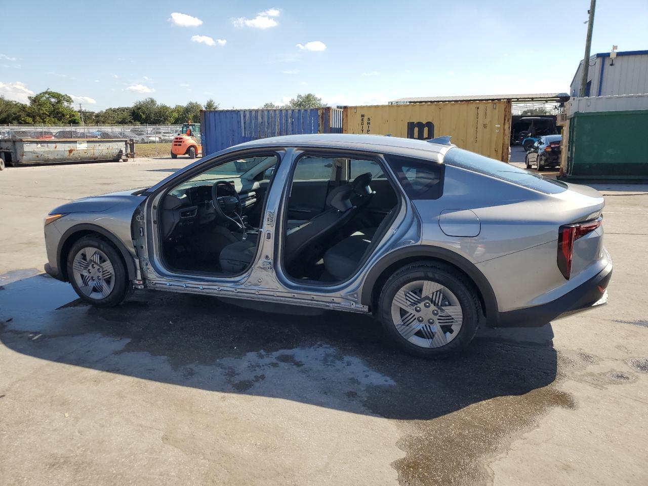 2025 KIA K4