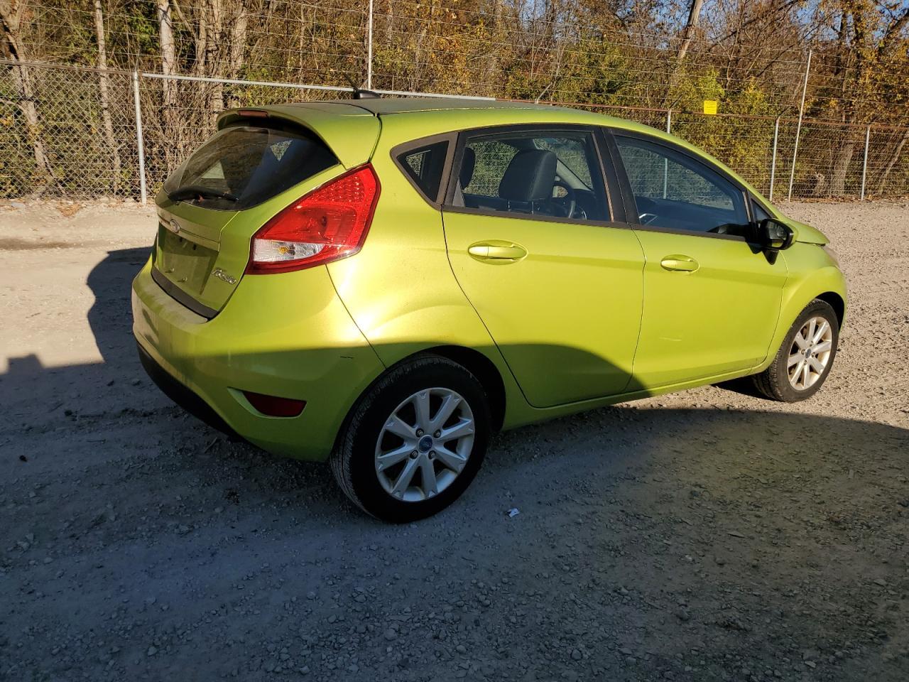 2012 FORD Fiesta