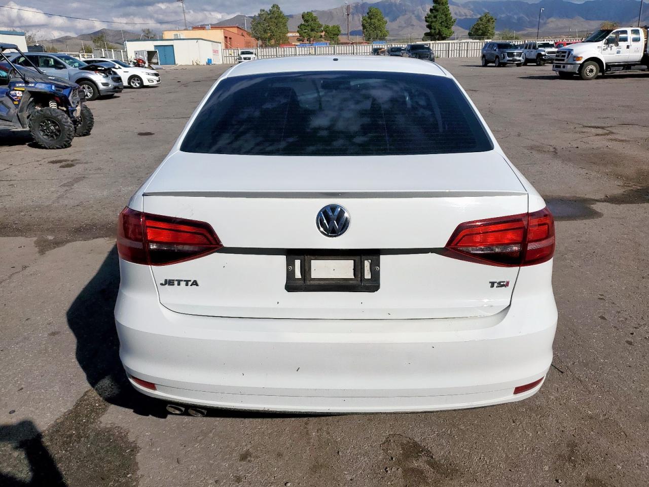 2018 VOLKSWAGEN JETTA