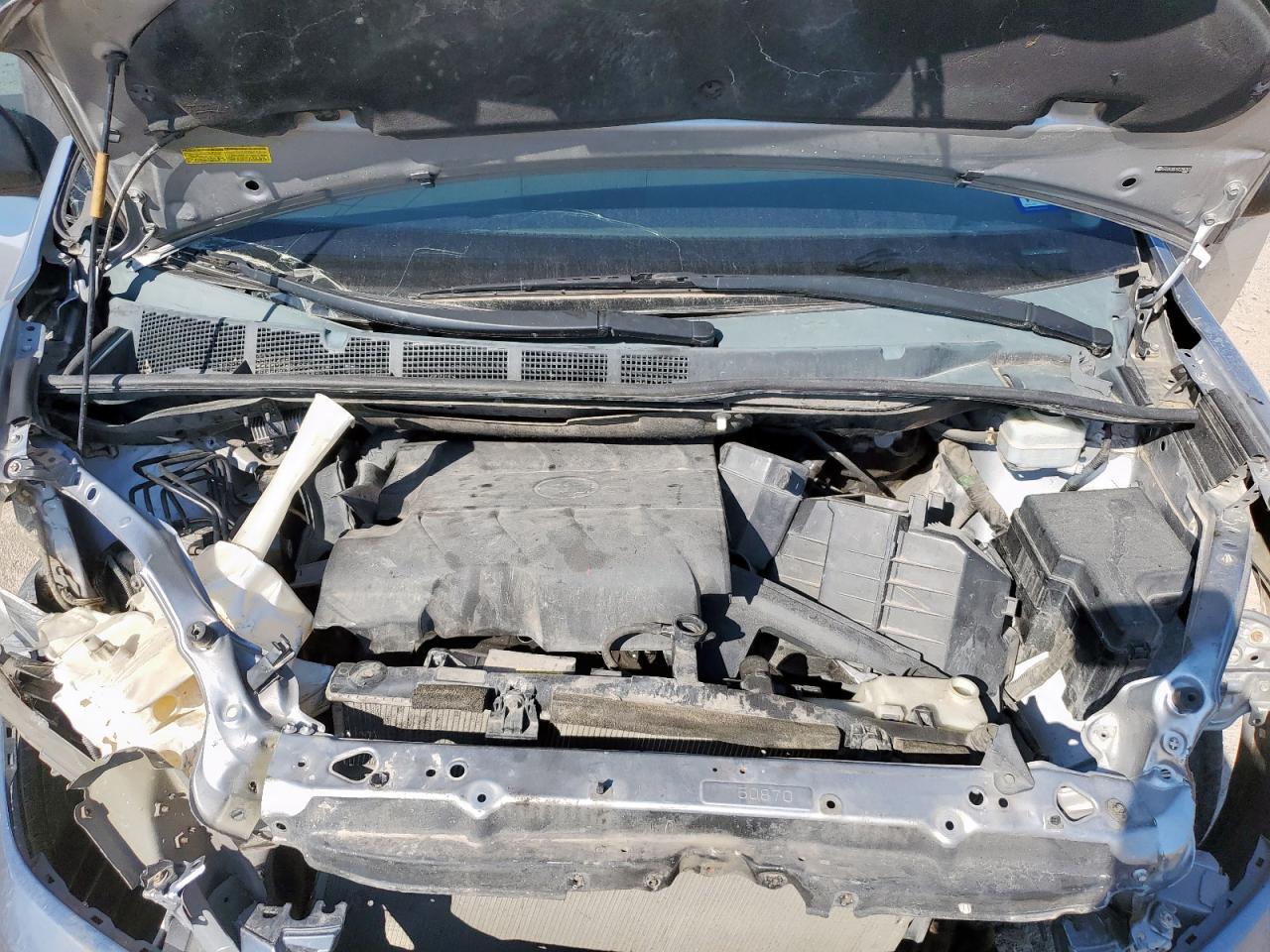 2013 TOYOTA SIENNA
