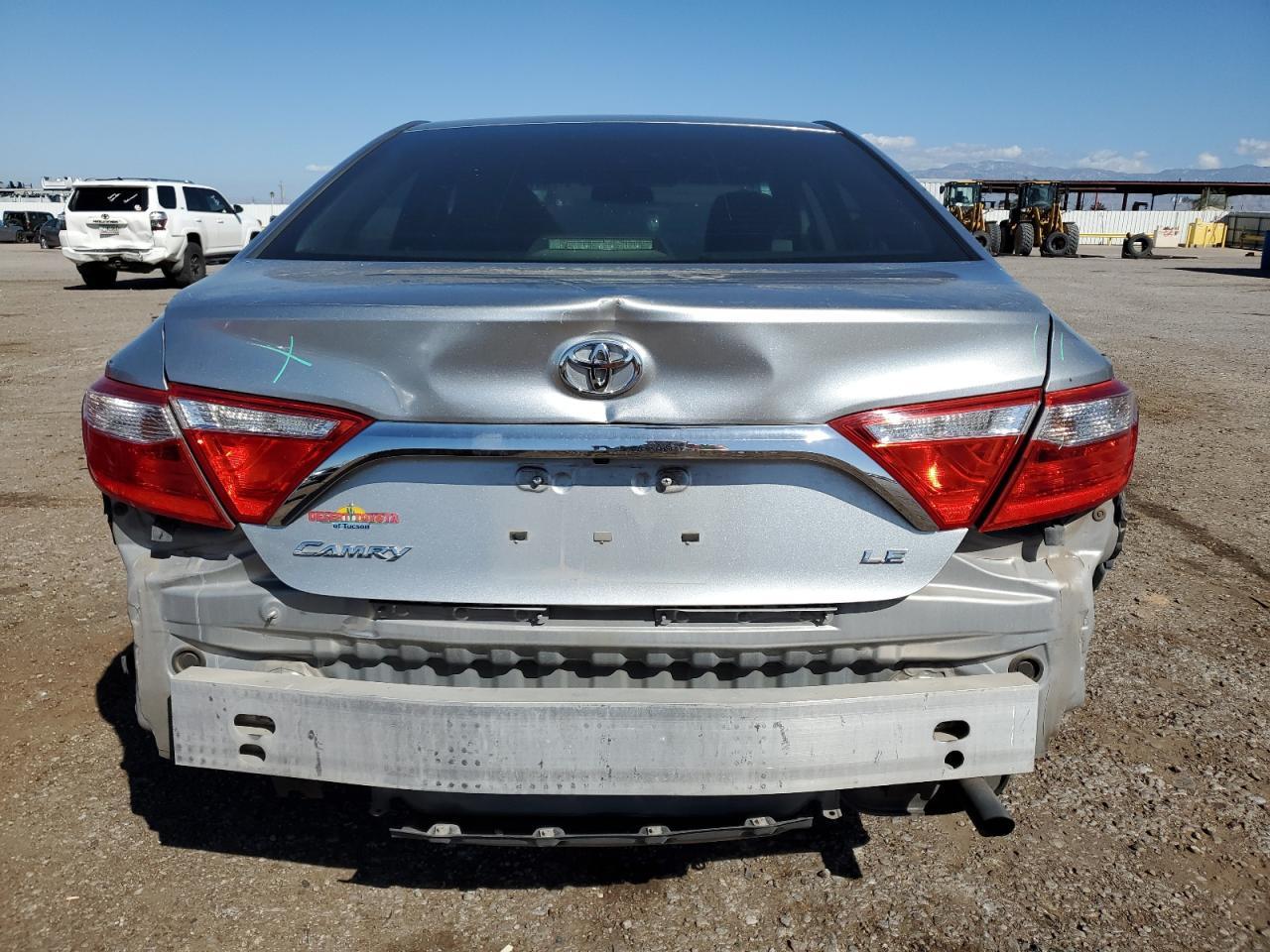 2015 TOYOTA CAMRY