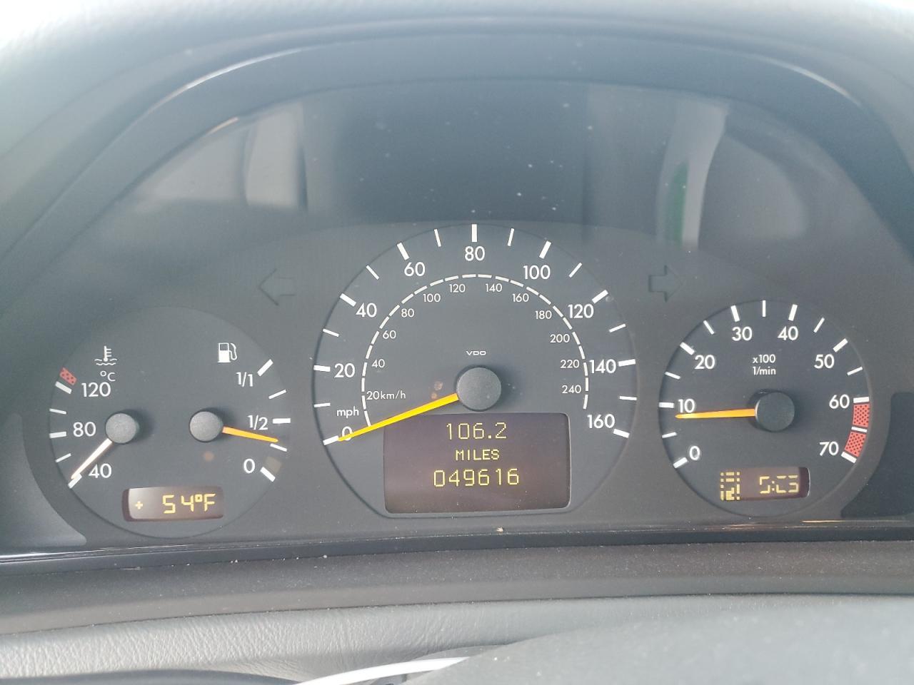 2001 MERCEDES-BENZ Clk-Class