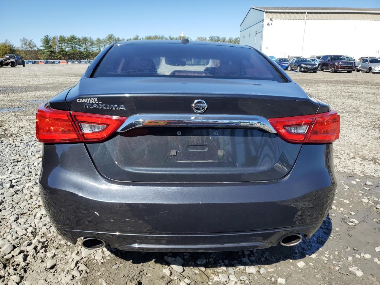 2016 NISSAN Maxima