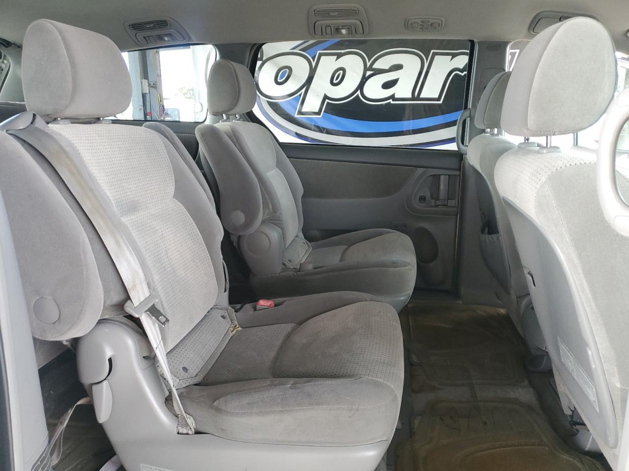 2008 TOYOTA SIENNA