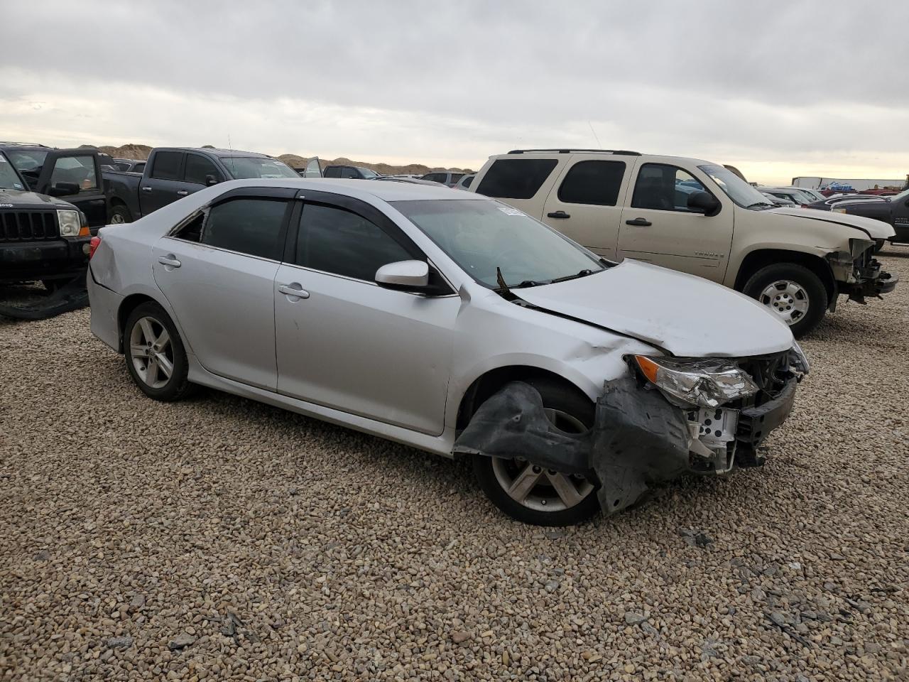 2014 TOYOTA CAMRY