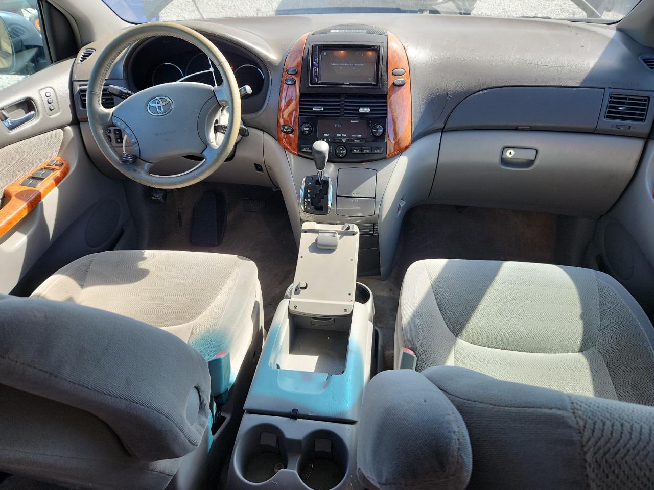 2006 TOYOTA SIENNA
