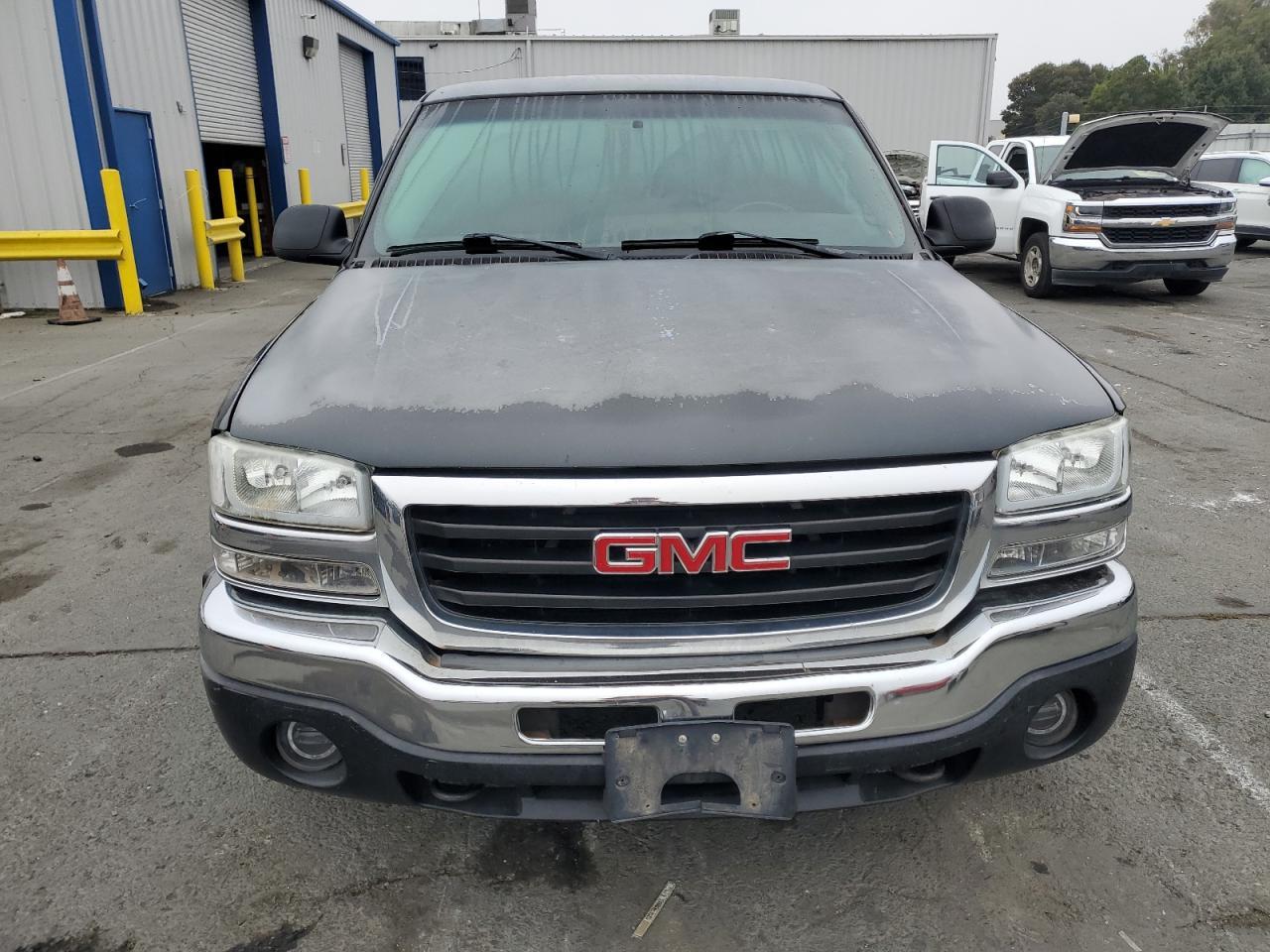 2004 GMC Sierra
