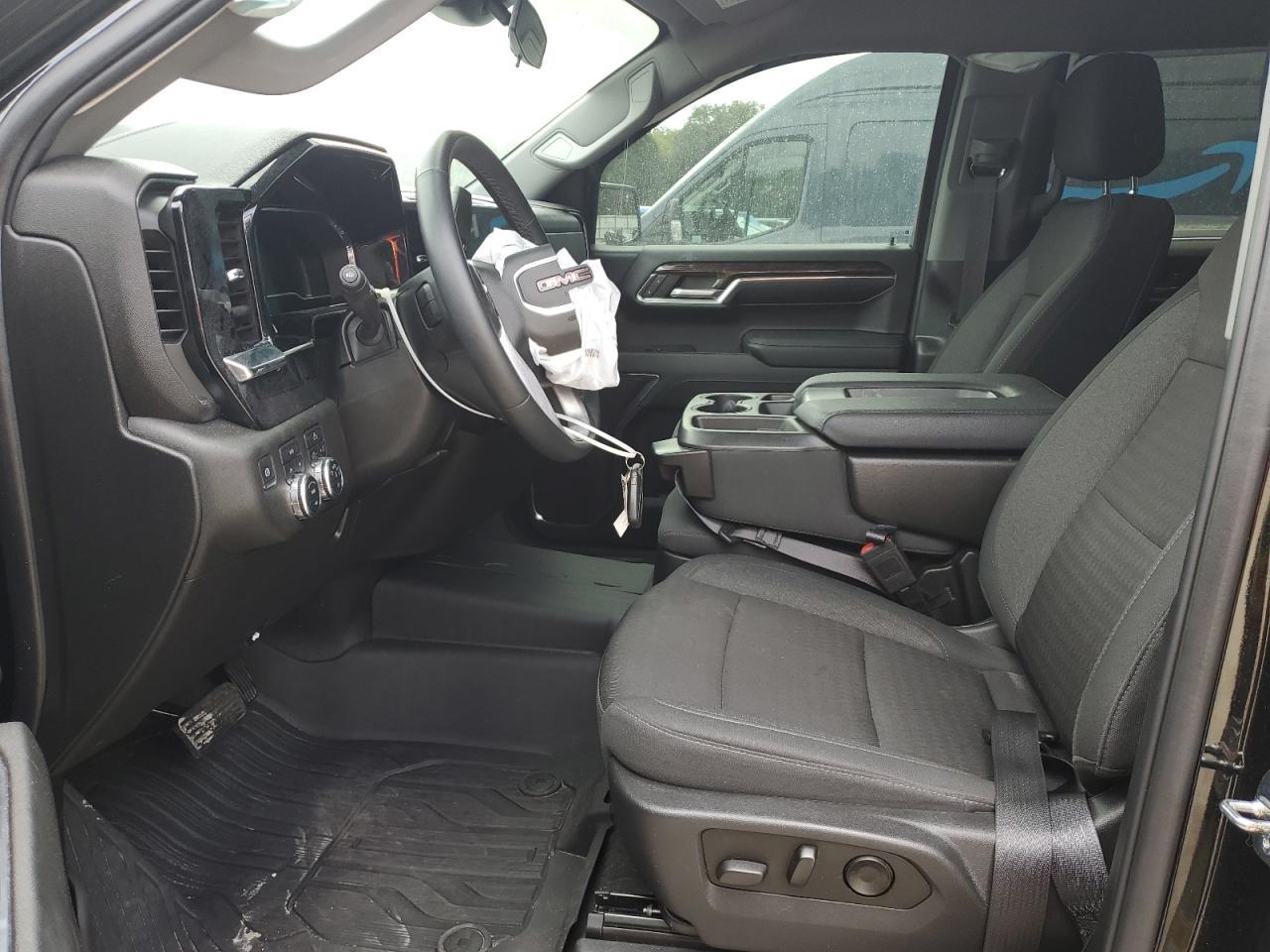 2023 GMC Sierra