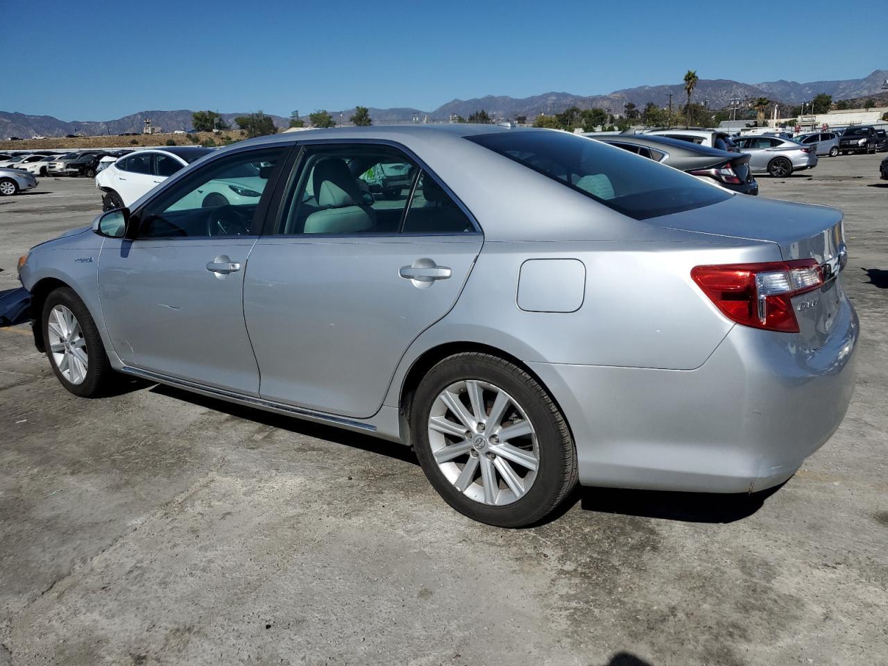 2013 TOYOTA CAMRY