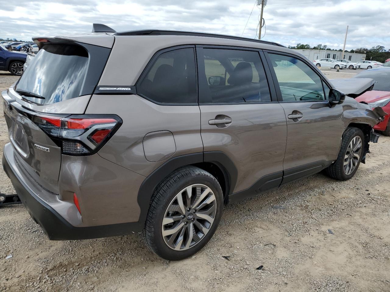 2025 SUBARU FORESTER