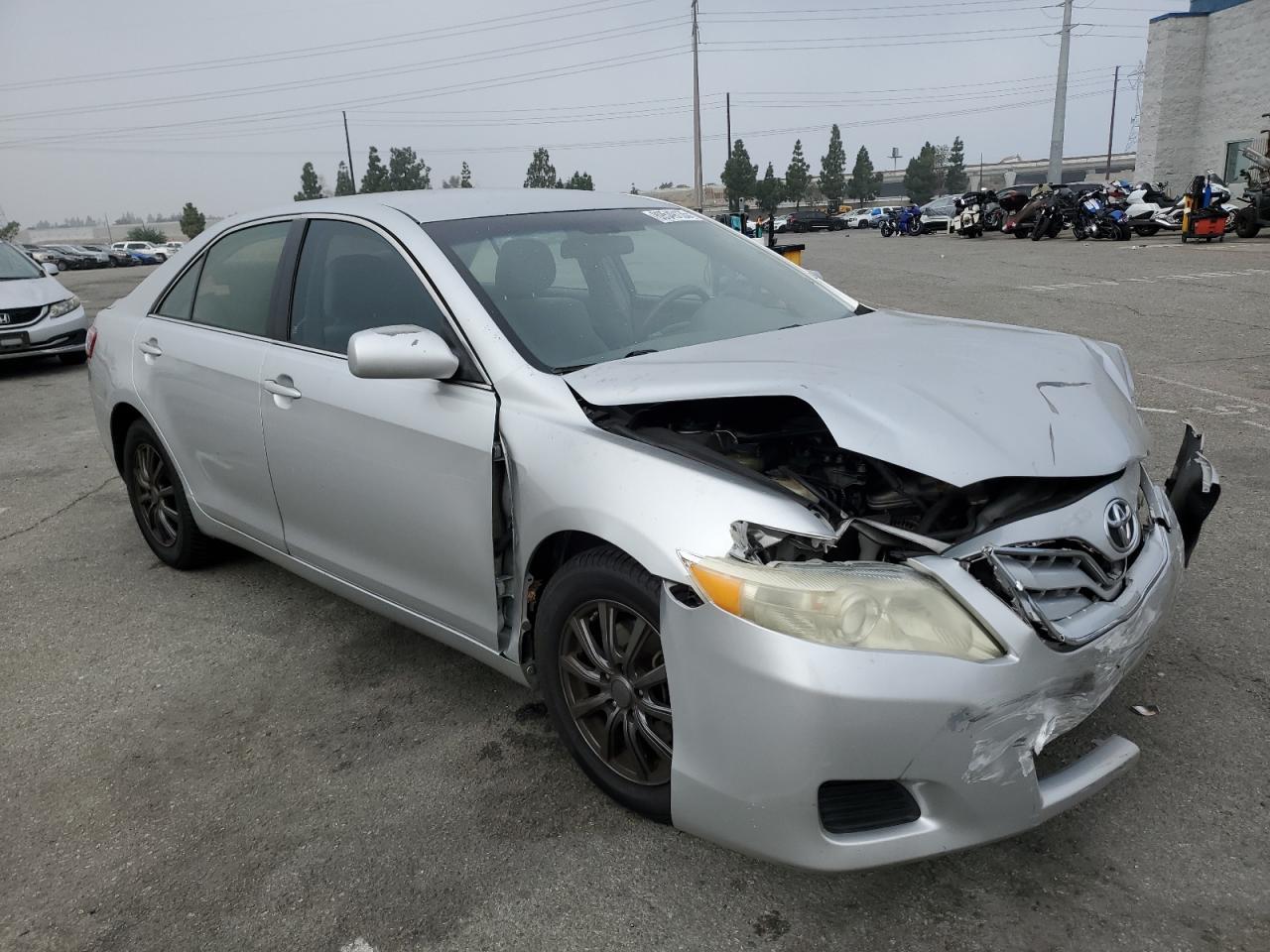 2011 TOYOTA CAMRY