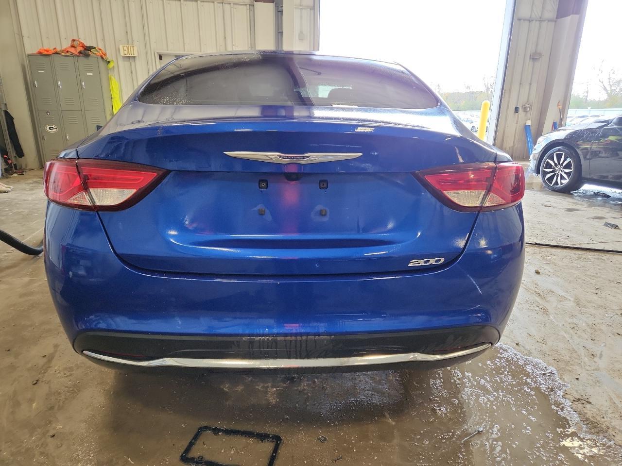 2016 CHRYSLER 200