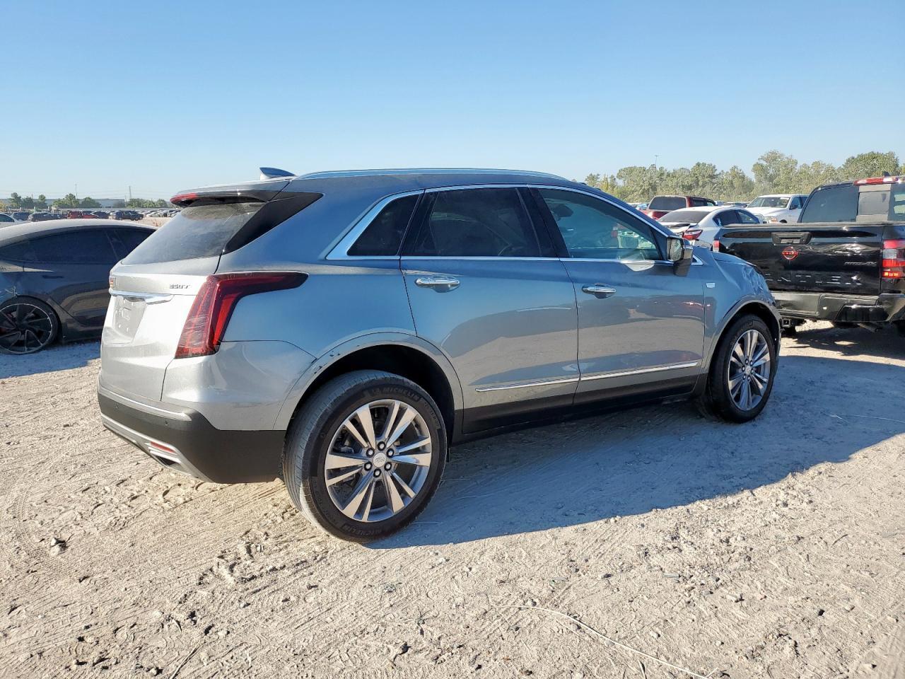 2024 CADILLAC XT5