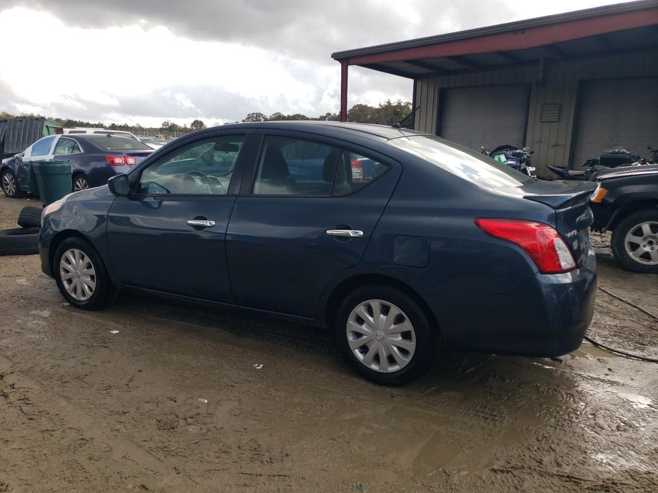 2016 NISSAN VERSA