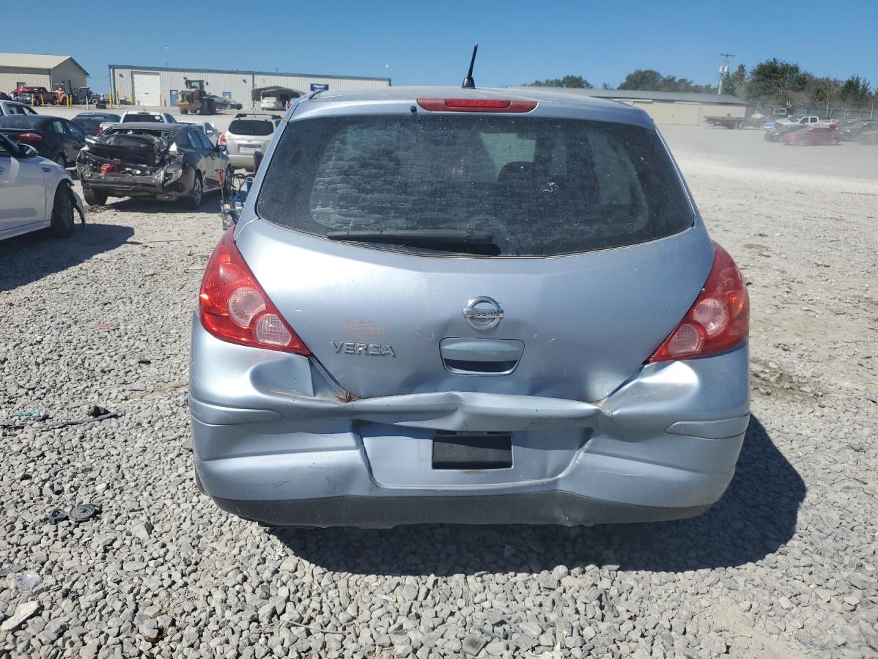 2010 NISSAN VERSA