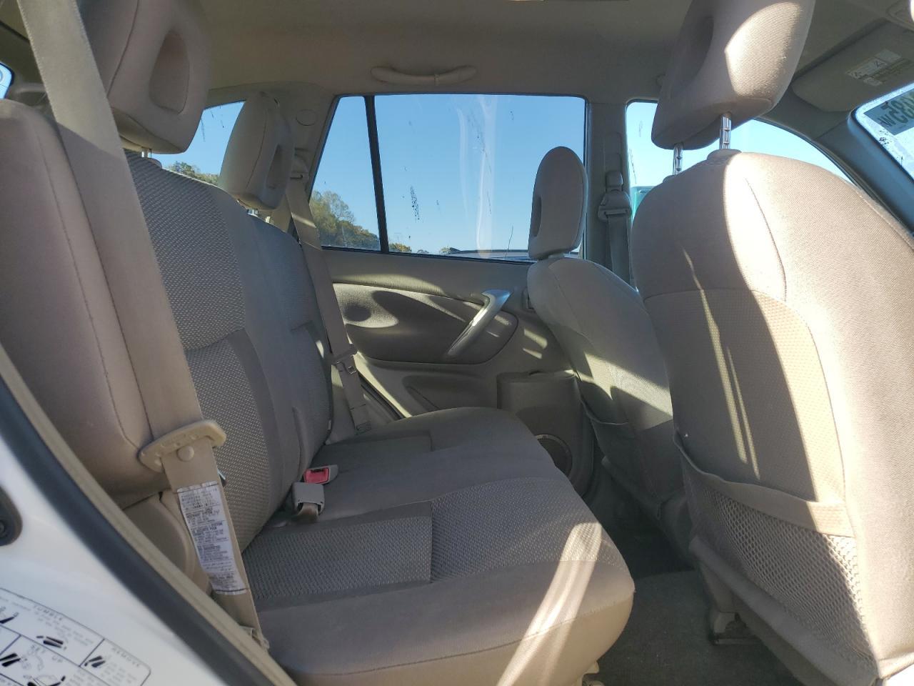 2005 TOYOTA RAV4