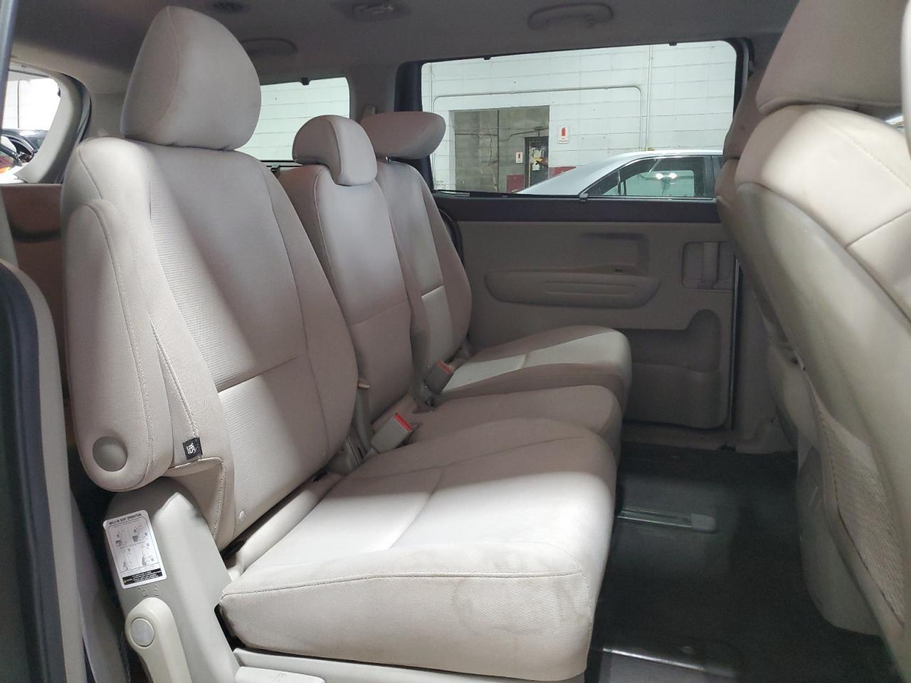 2015 KIA SEDONA
