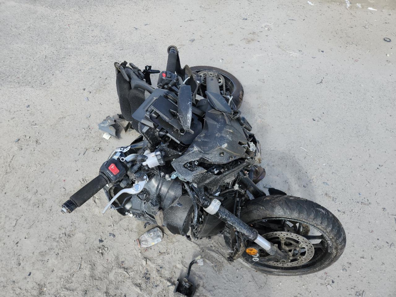 2025 YAMAHA Mtt890