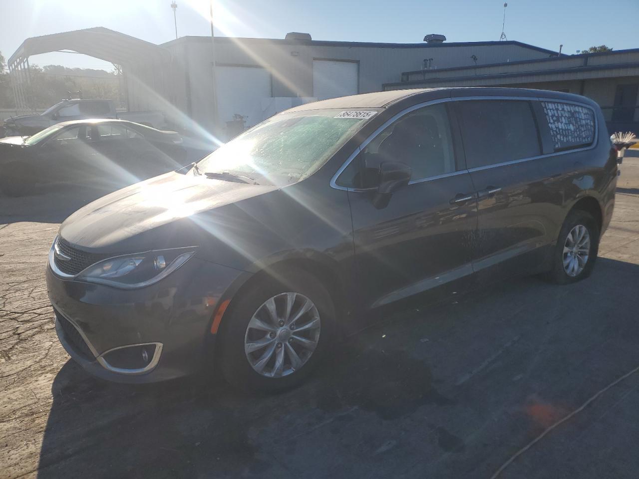 2020 CHRYSLER Pacifica