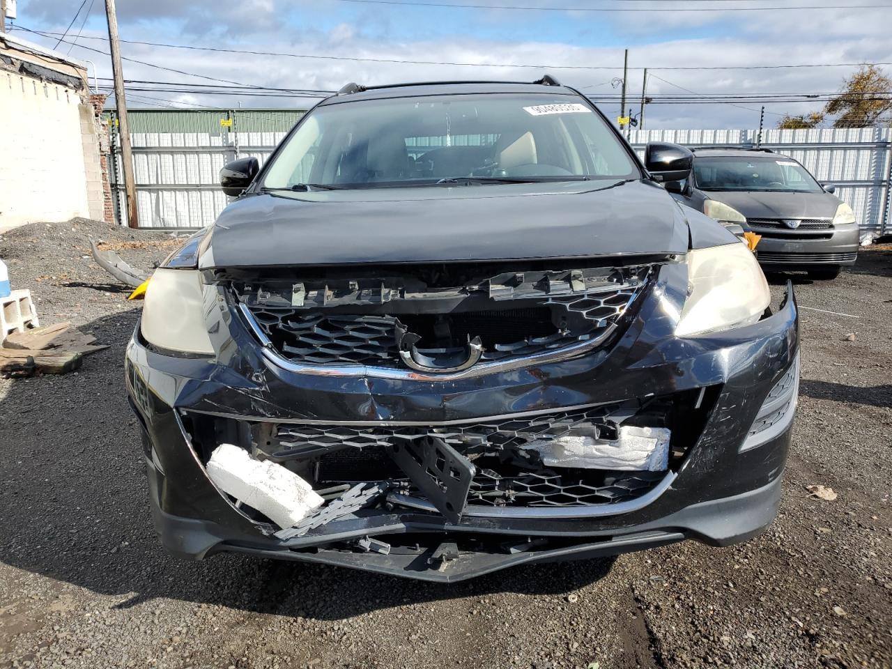 2011 MAZDA CX-9
