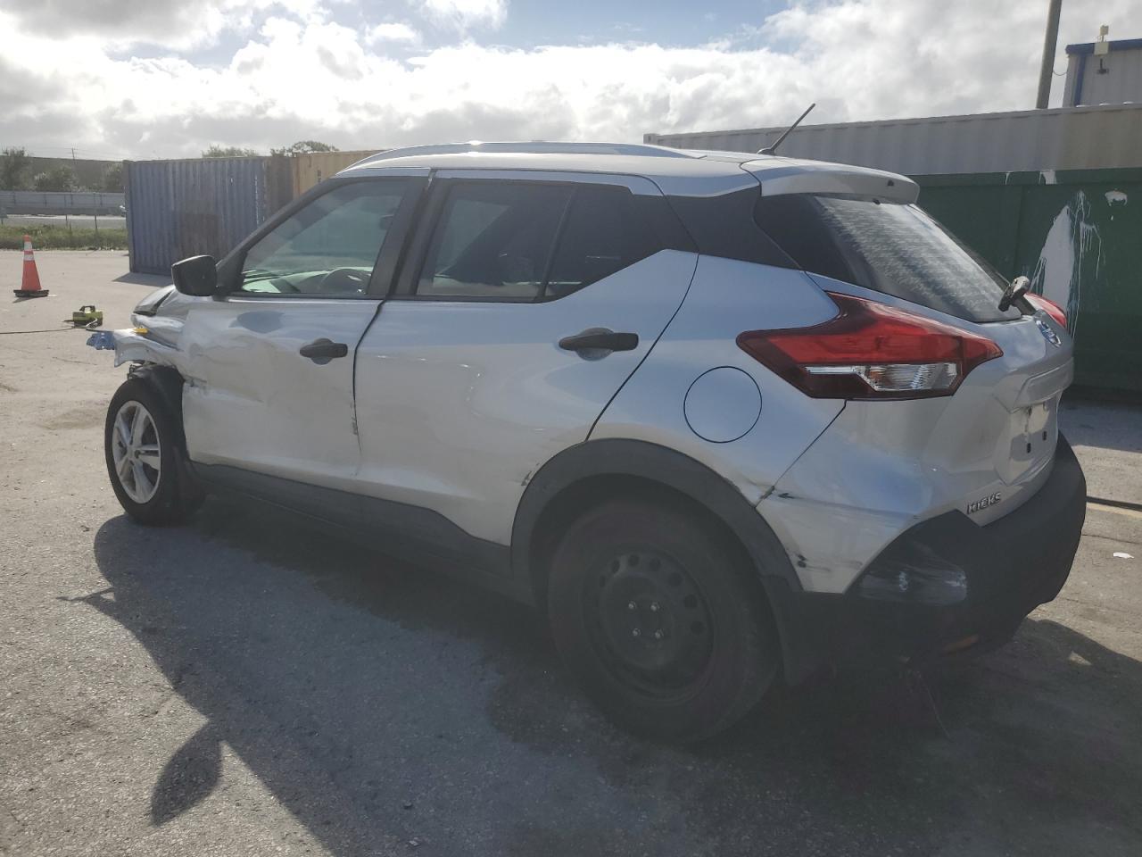 2018 NISSAN KICKS