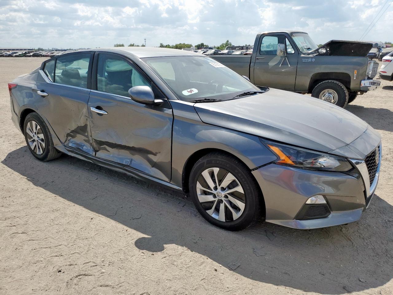 2022 NISSAN ALTIMA
