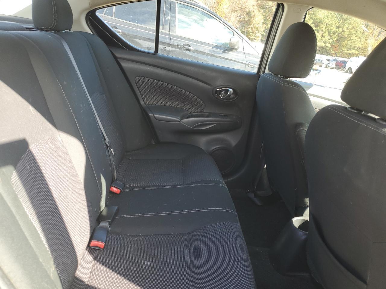 2018 NISSAN VERSA