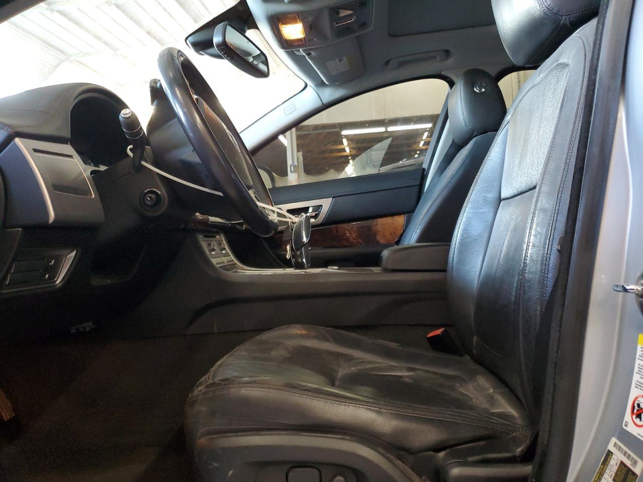 2011 JAGUAR XF