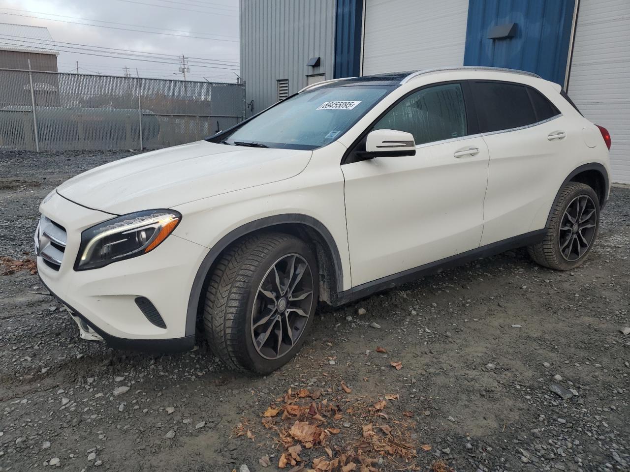 2017 MERCEDES-BENZ GLA-Class