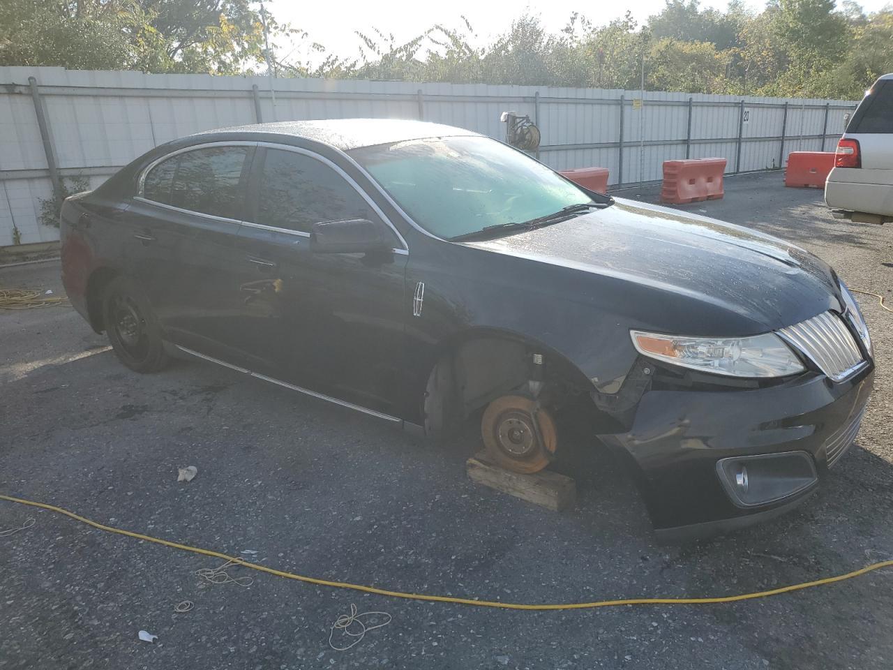 2010 LINCOLN MKS