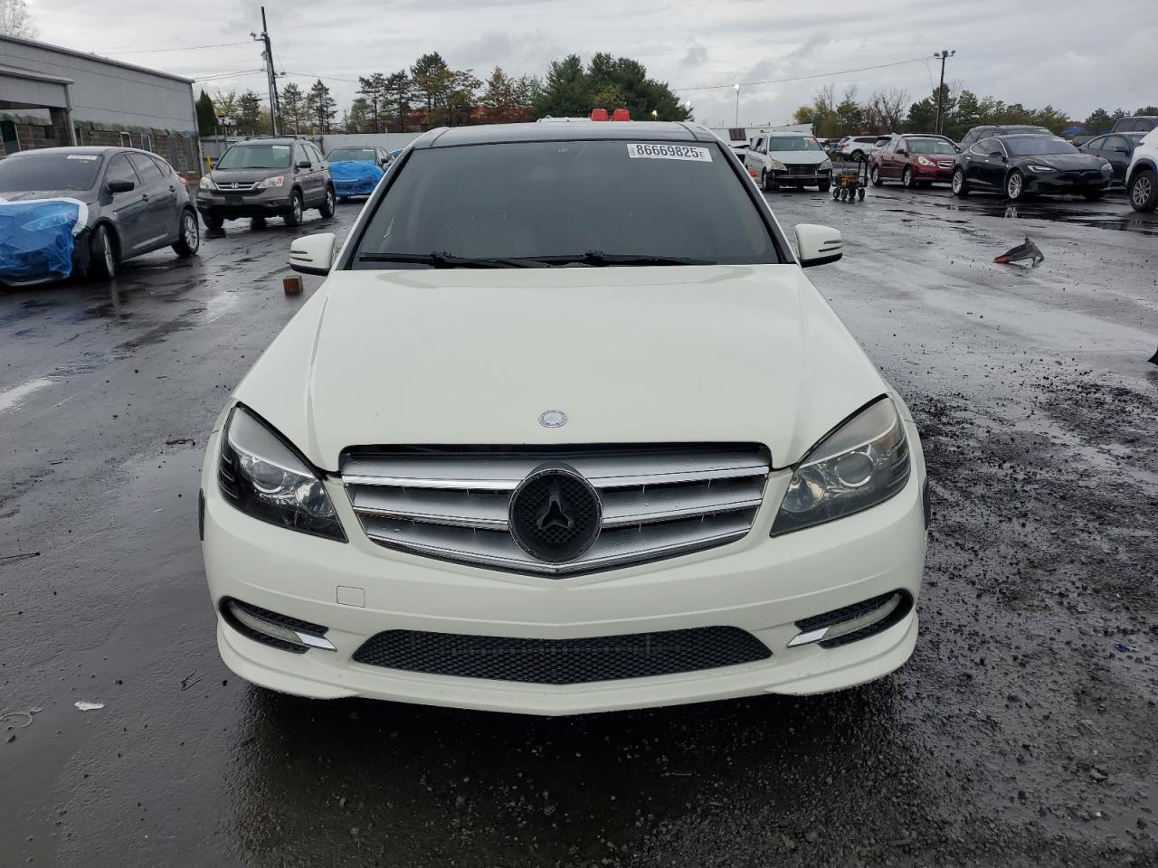 2011 MERCEDES-BENZ C-CLASS