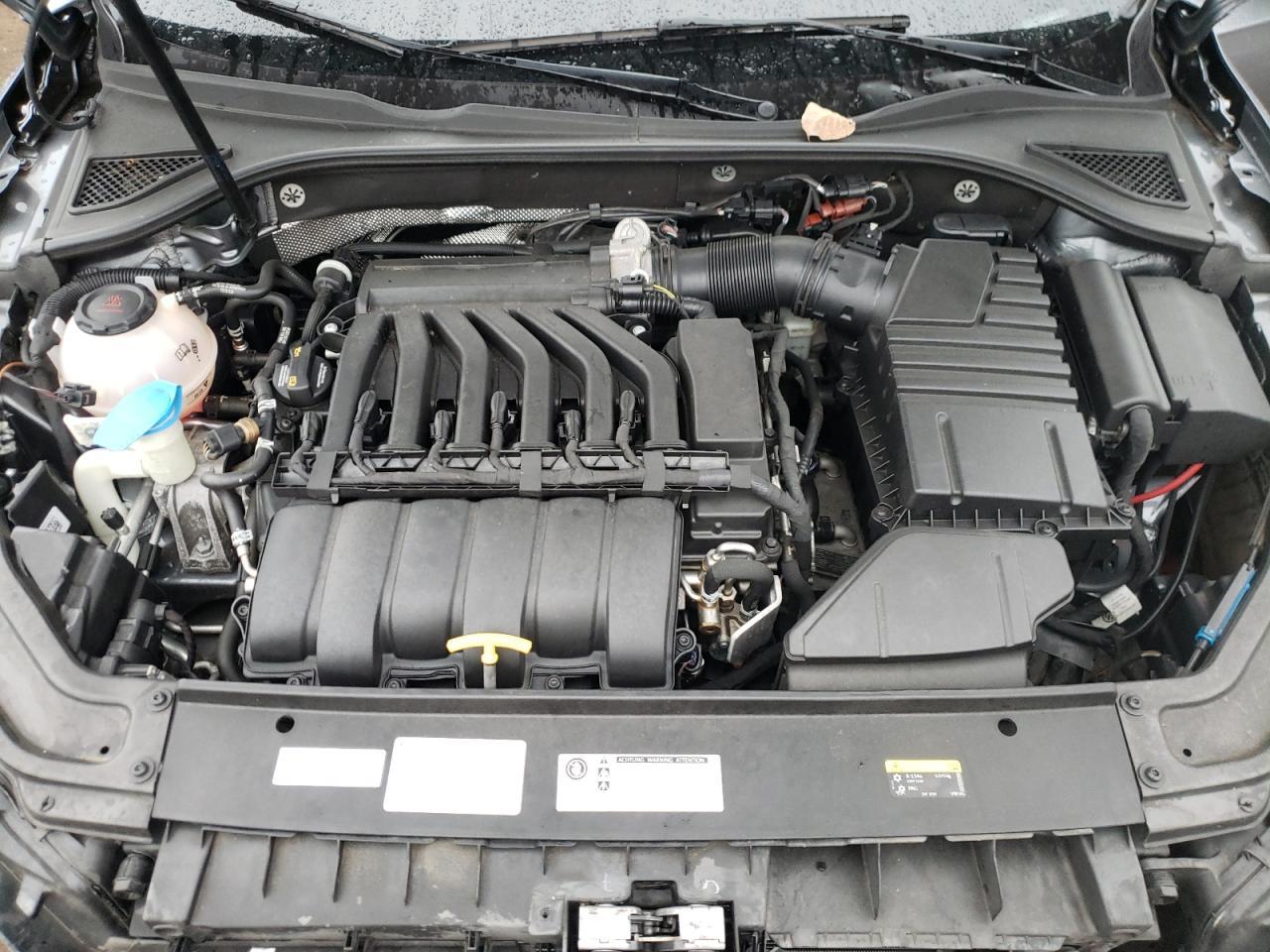 2018 VOLKSWAGEN Passat