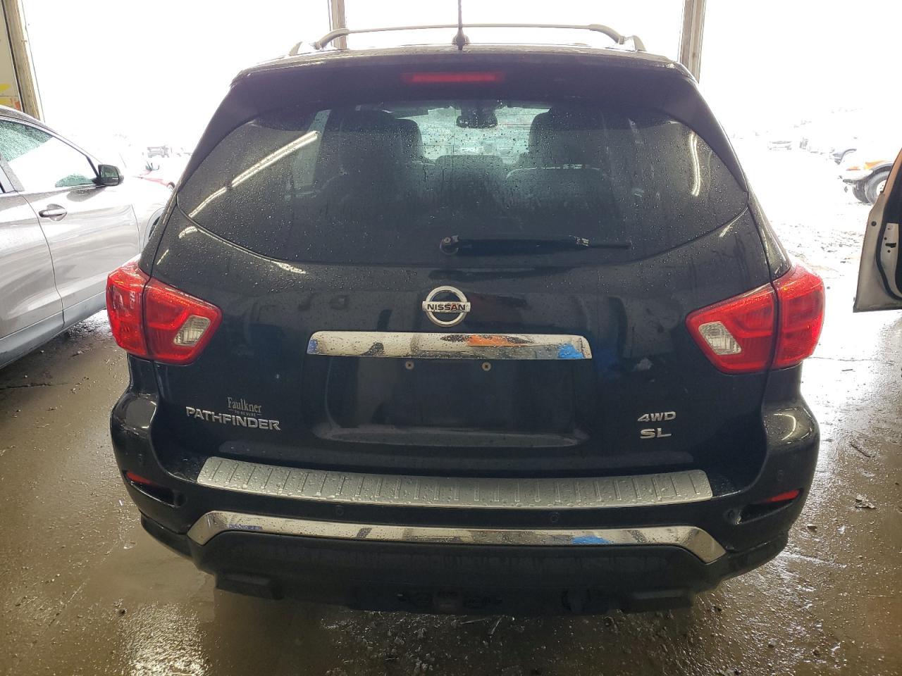 2017 NISSAN PATHFINDER