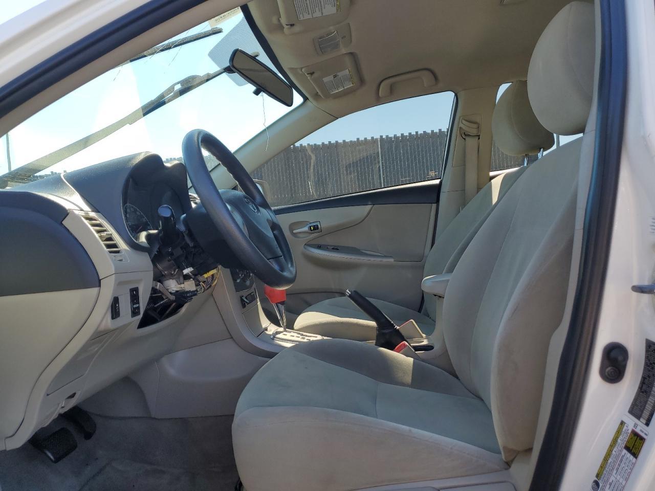 2011 TOYOTA COROLLA